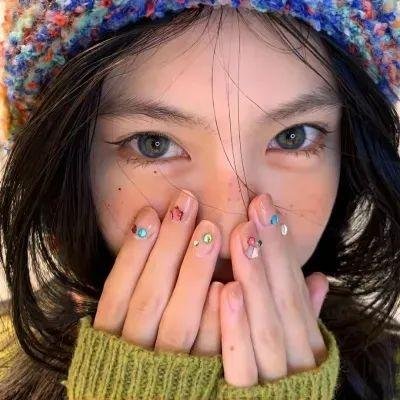 红色尾翼